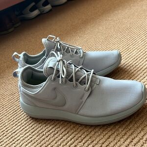Nike Roche
